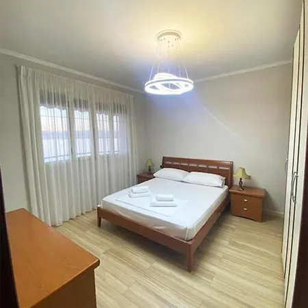 Redi's Luxurious Seaside Full View * Durres