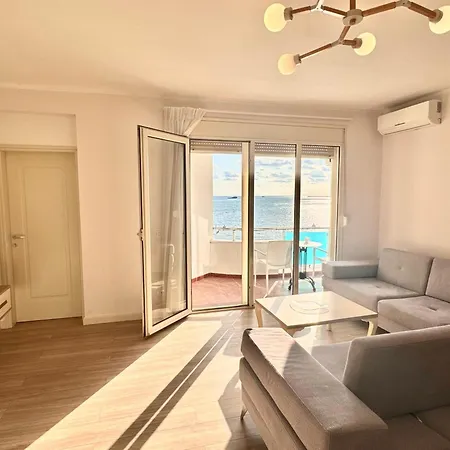 Apartment Redi's Luxurious Seaside Full View Durres