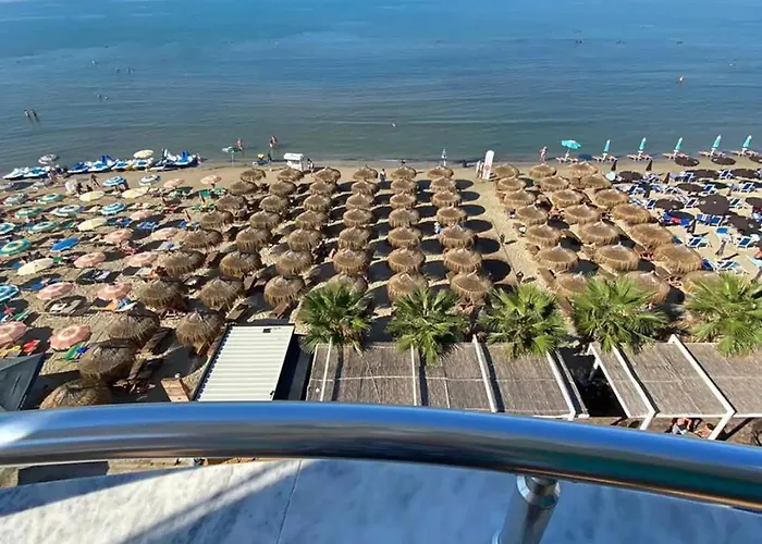 Apartment Mona Seaside Full-view Durres